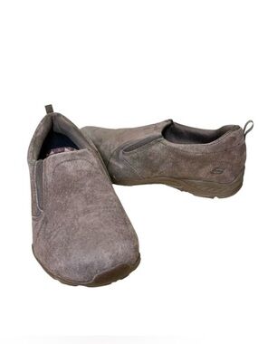 SKECHERS Brown Suede slip on shoes 7 comfort memory foam outdoor Hiking walk